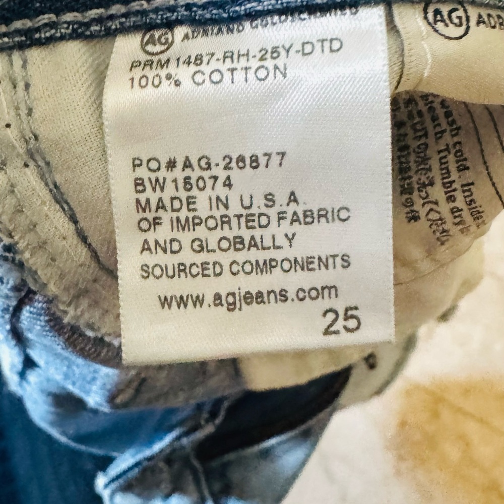 AG Adriano Goldschmied Classic Blue Jeans